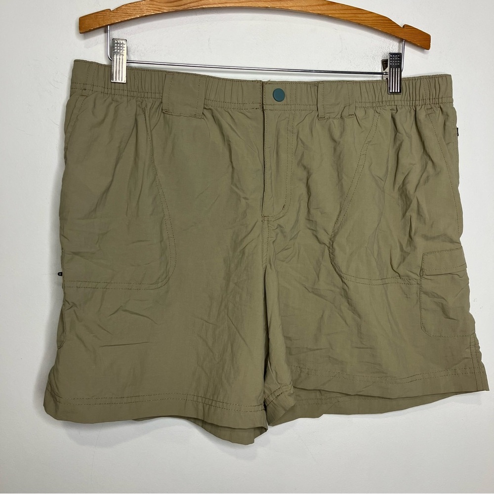 Columbia tan quick dry hiking shorts outdoor gear women’s size XL casual camping